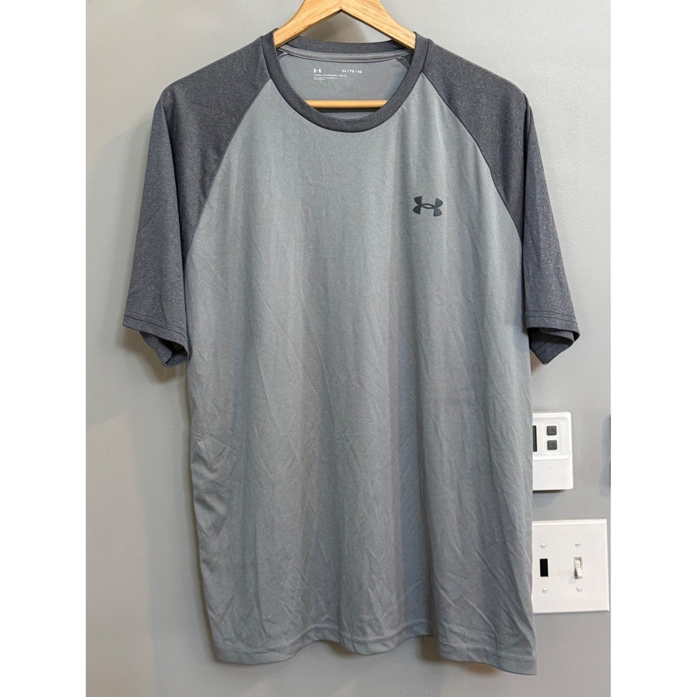 Under Armour Gray Short Sleeve Tee